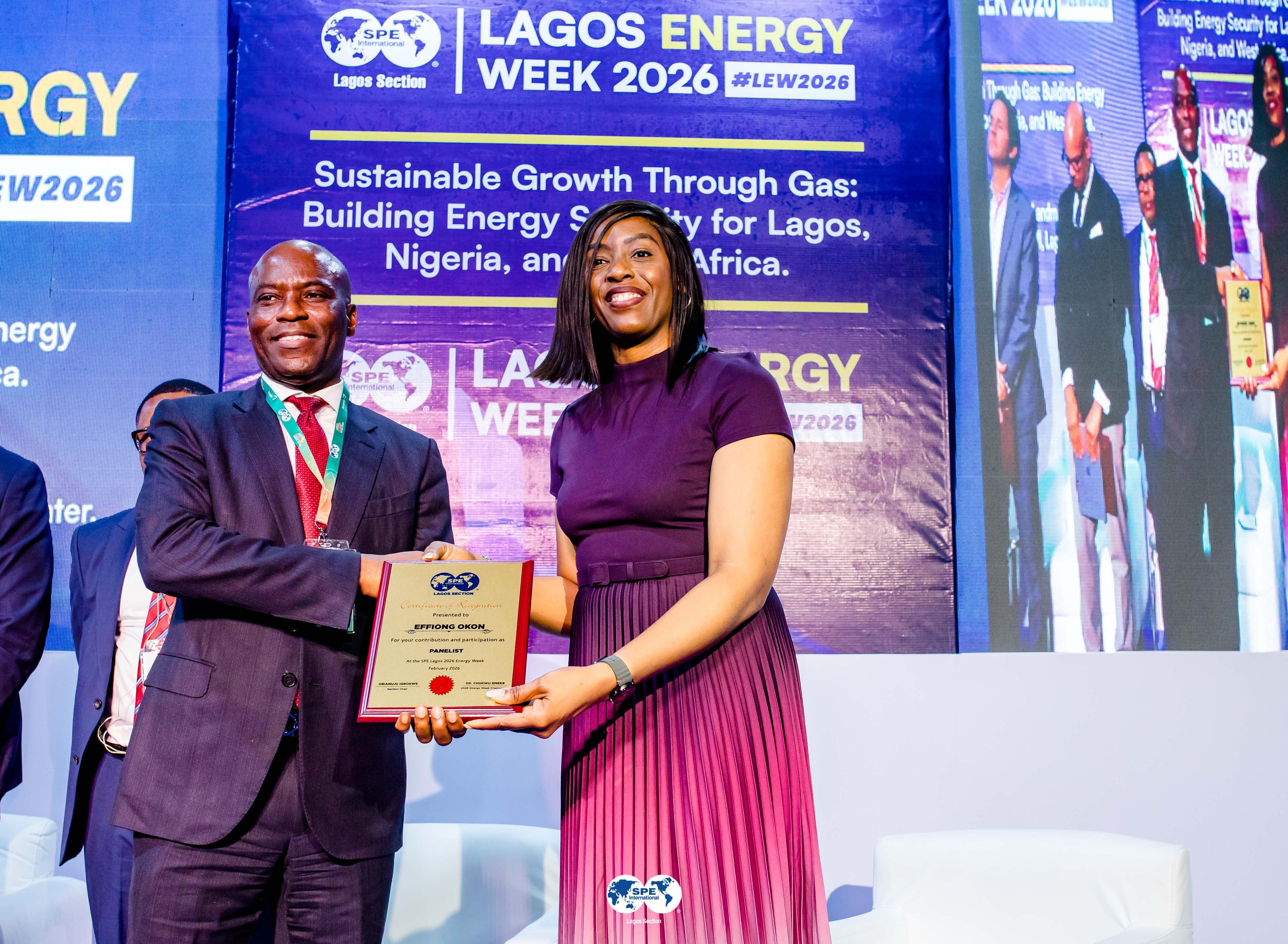 Speaker plaque presentation