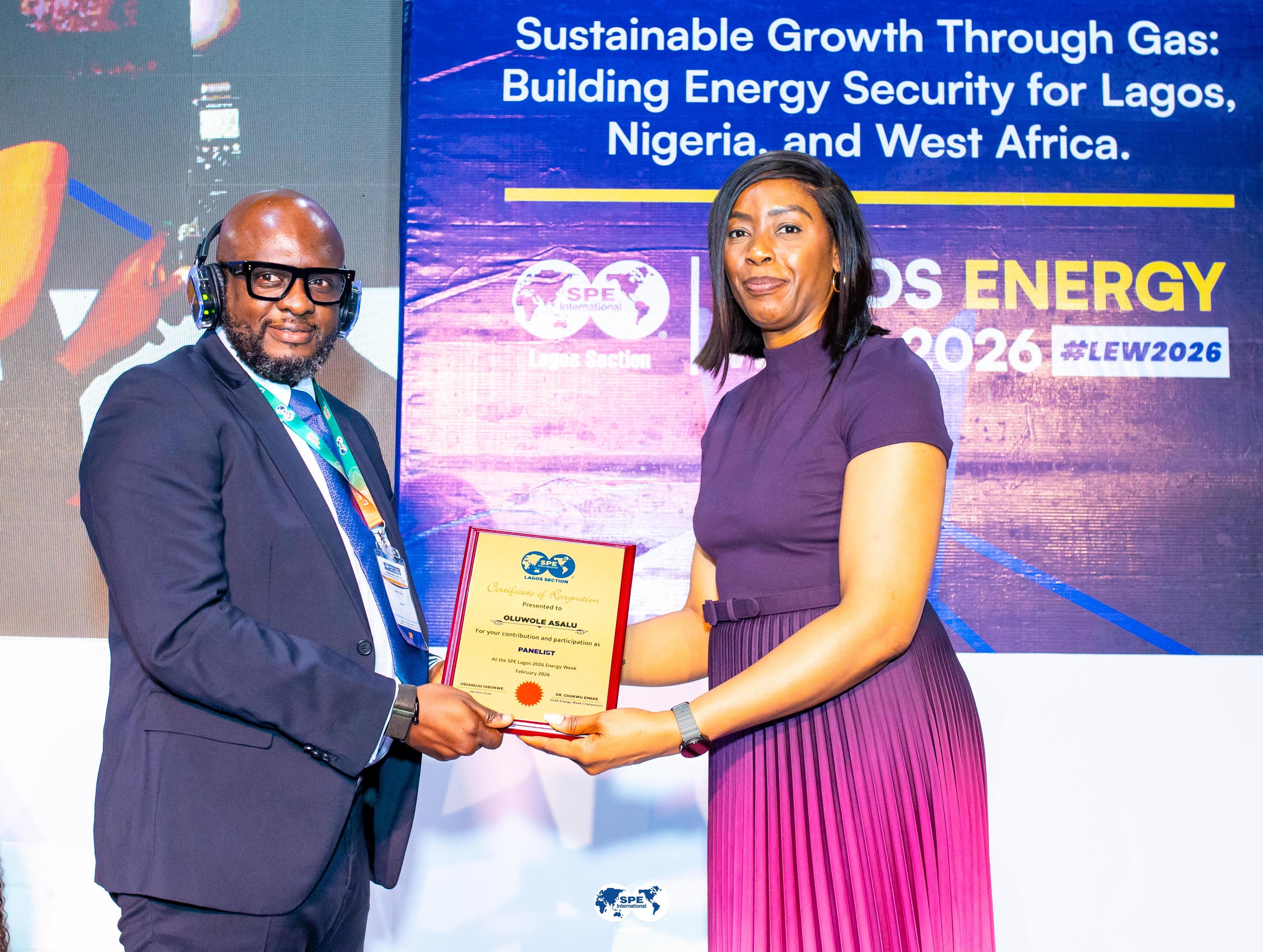 Speaker plaque presentation