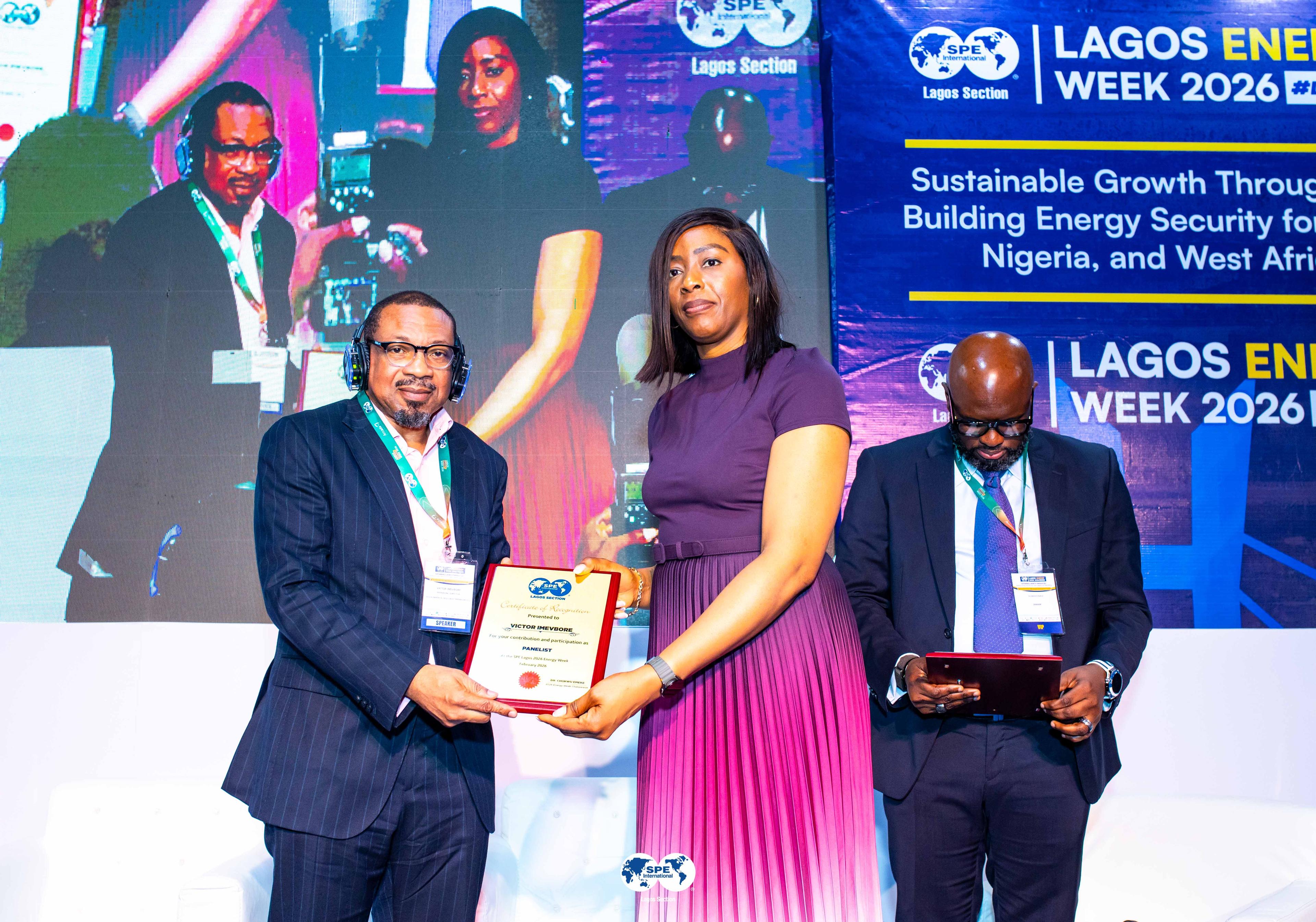 Speaker plaque presentation