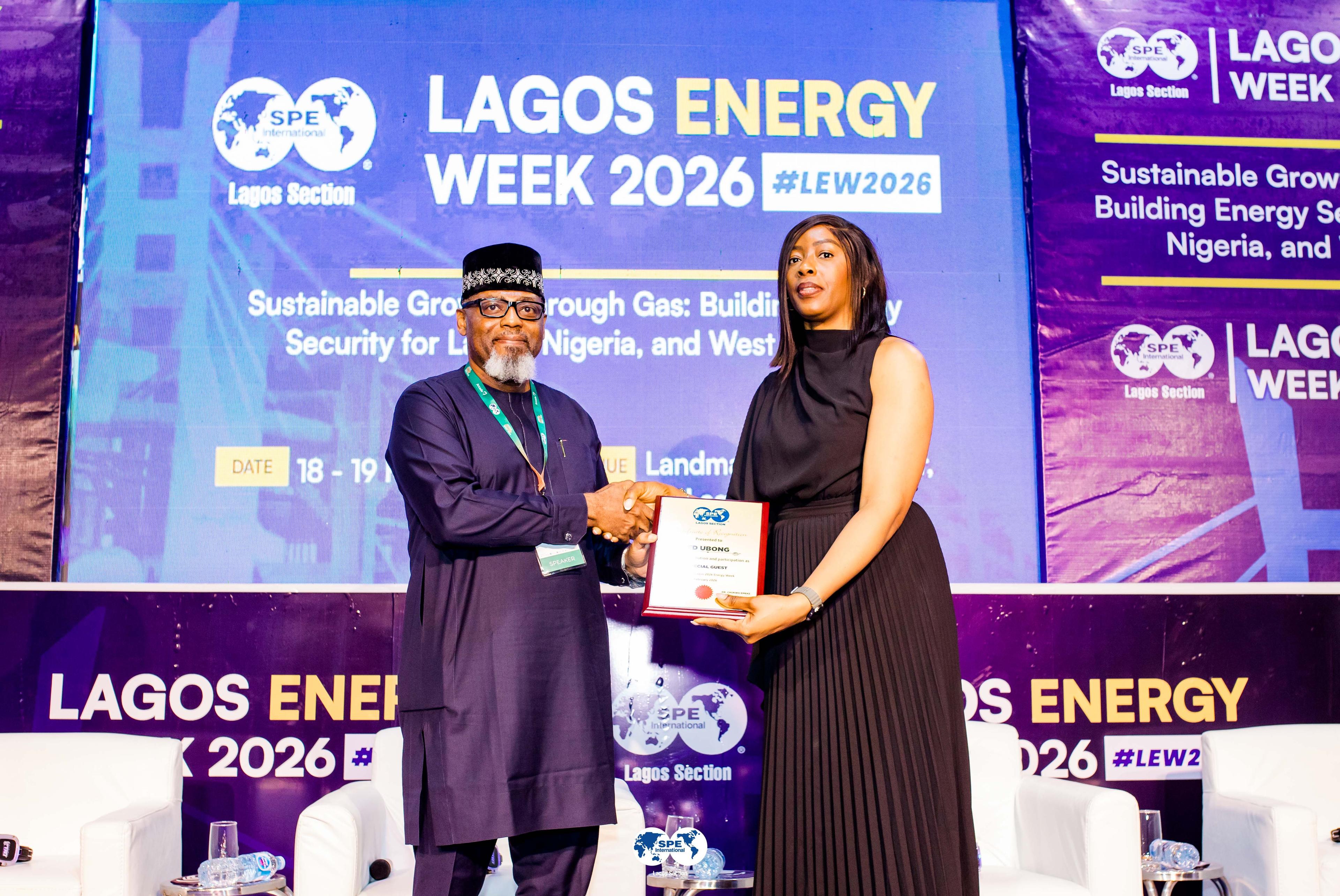 Speaker plaque presentation