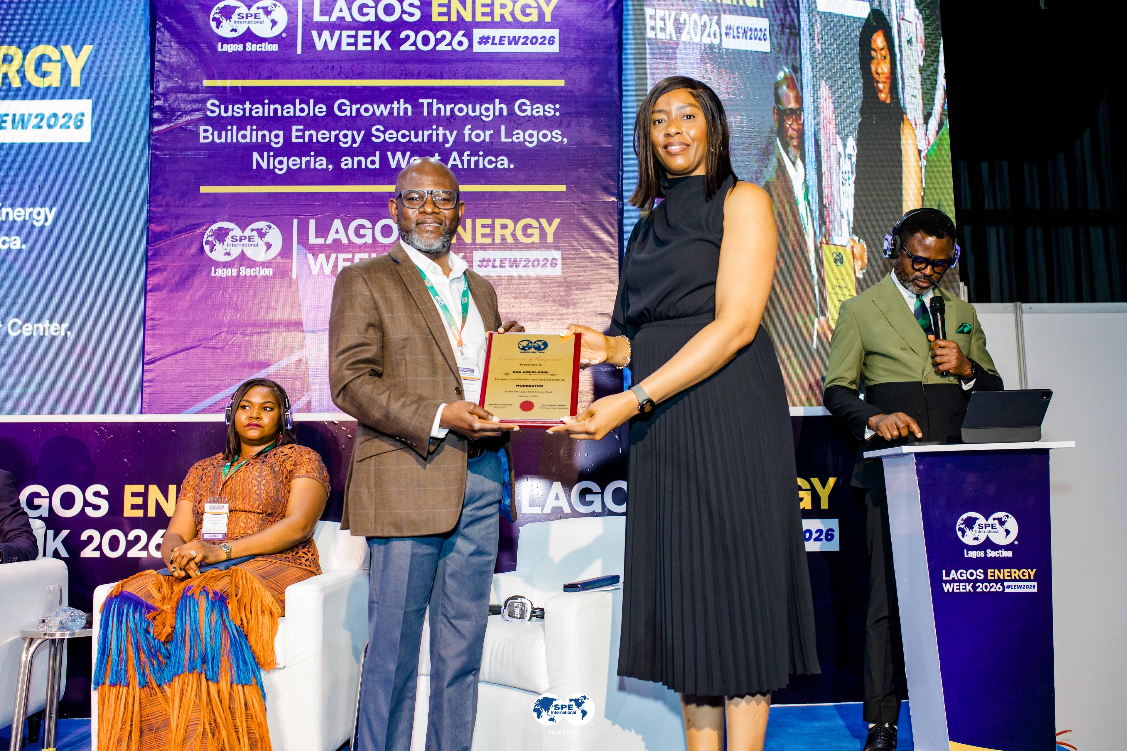 Speaker plaque presentation