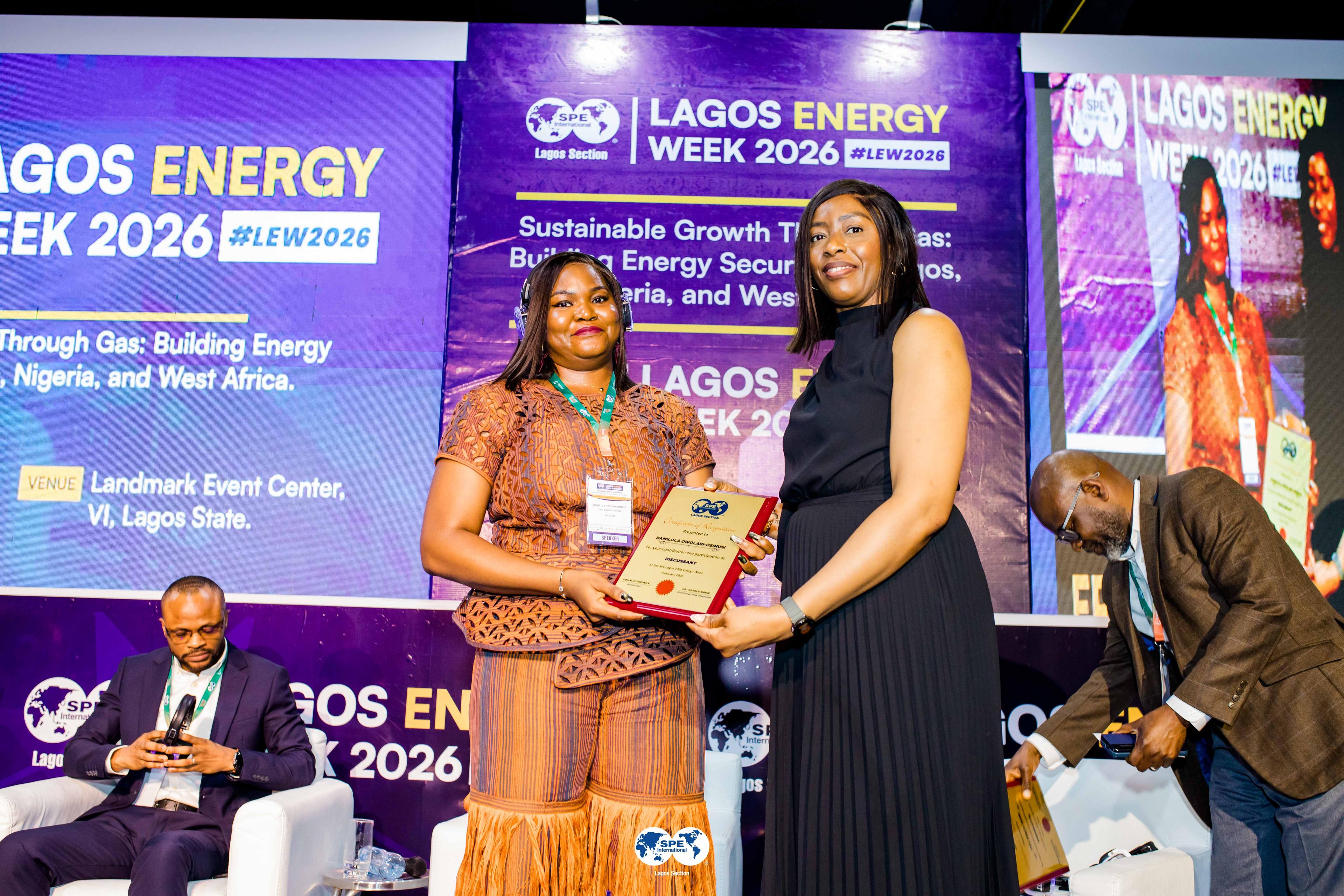 Speaker plaque presentation